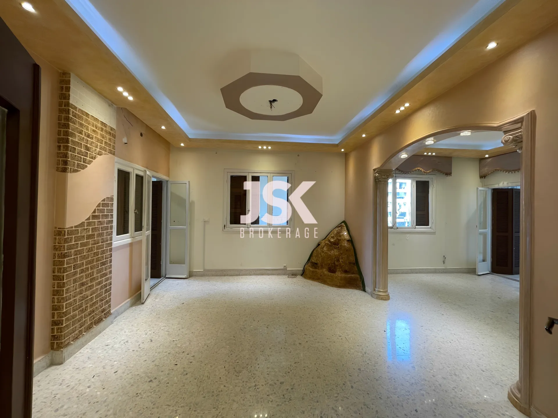 Apartment for Sale in Mazraat Yachoua