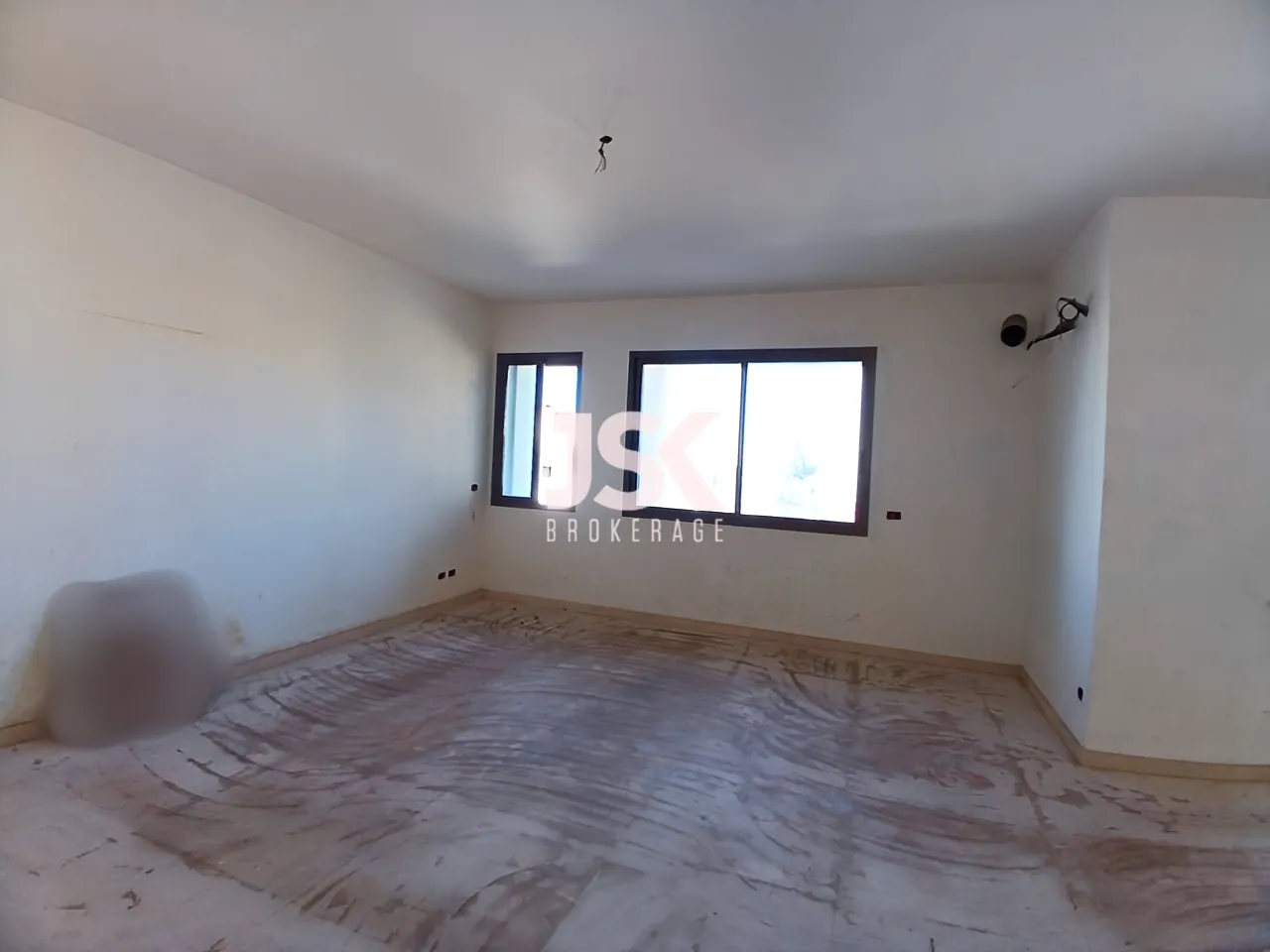 Apartment for Sale in Cornet Chahwan