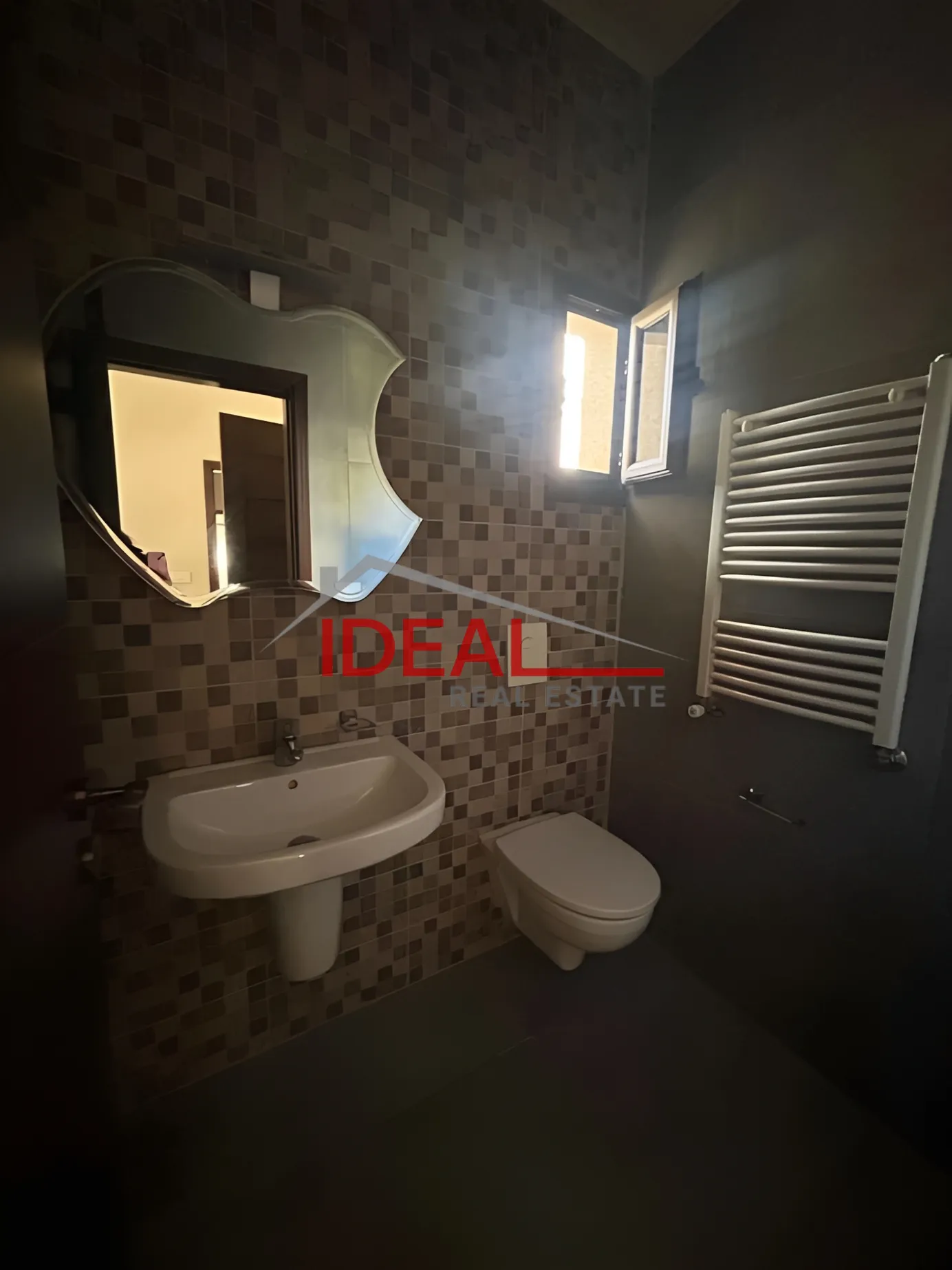 Apartment for Rent in Aachqout, Lebanon - 3 bed, 3 bath