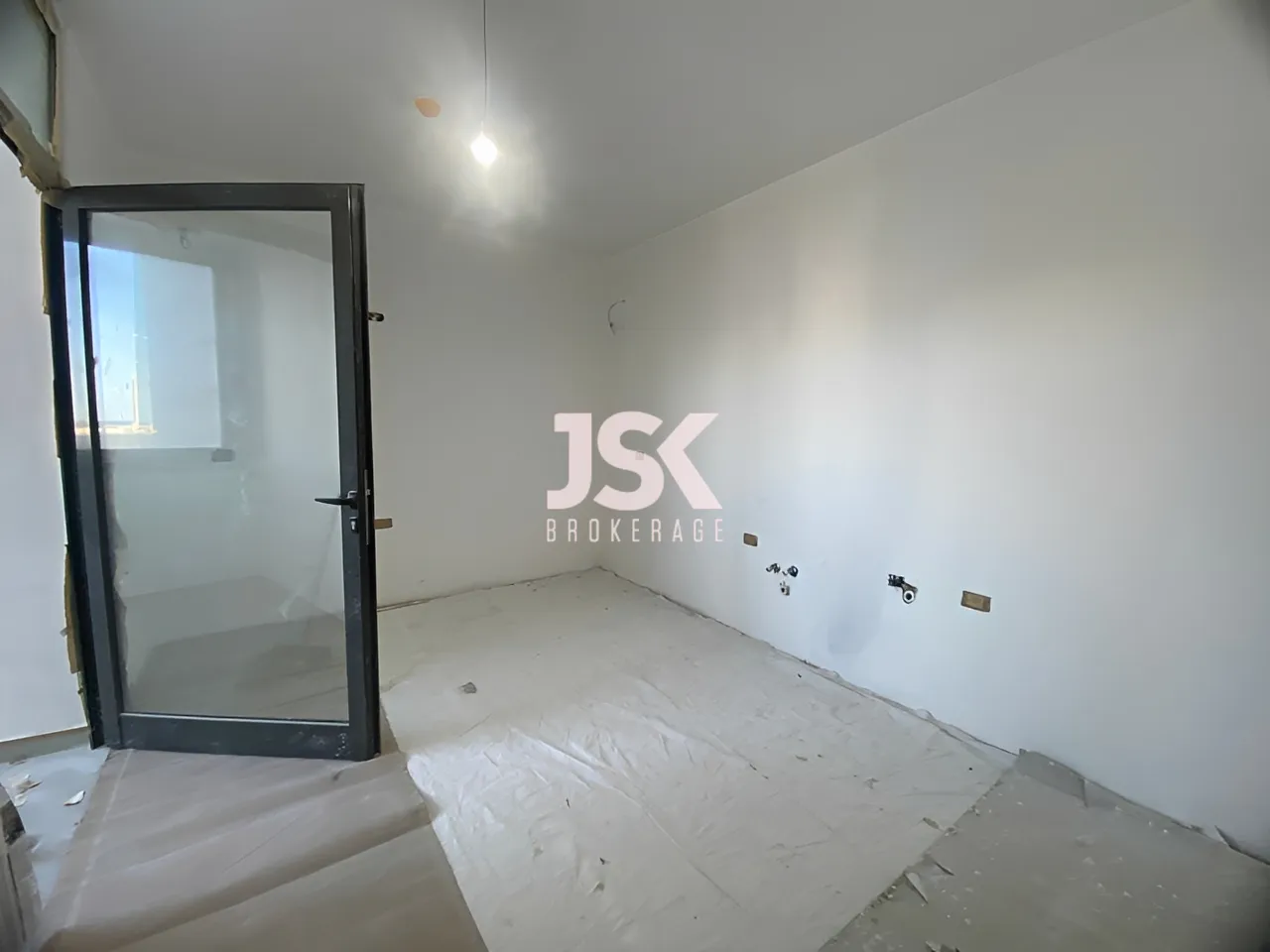 Apartment for Sale in Blat - 2 bed, 4 bath