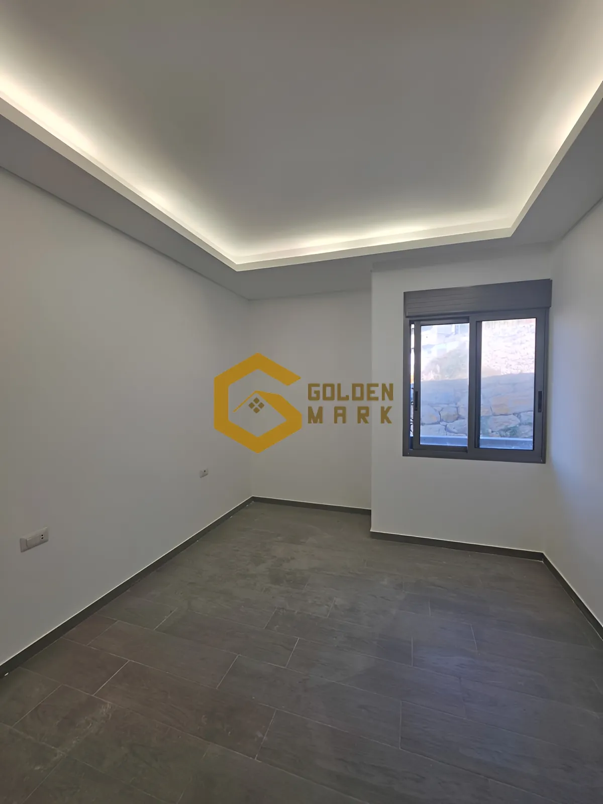 Apartment for Sale in Halat