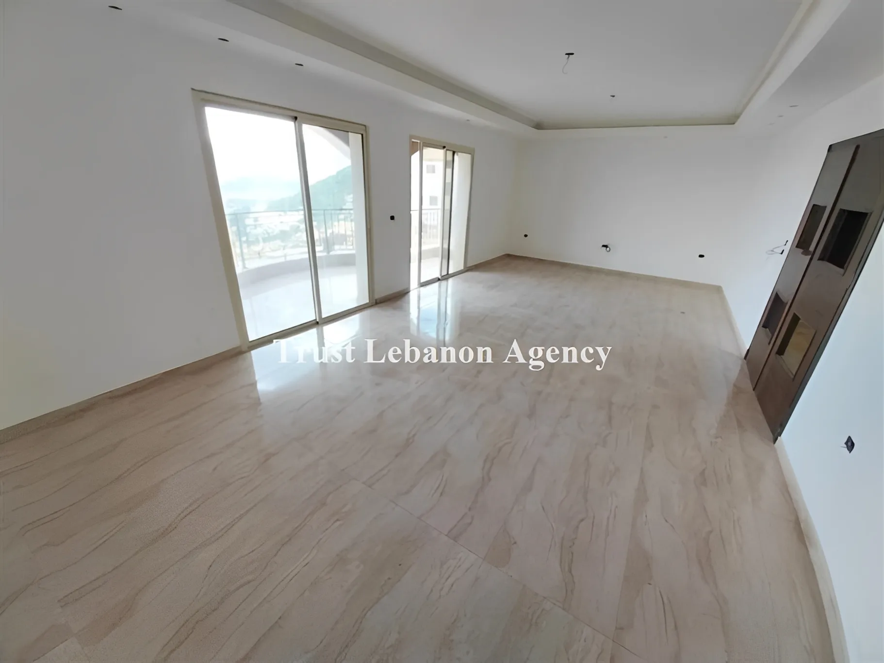 Villa for Sale in Alay Kobbeh - 4 bed, 5 bath