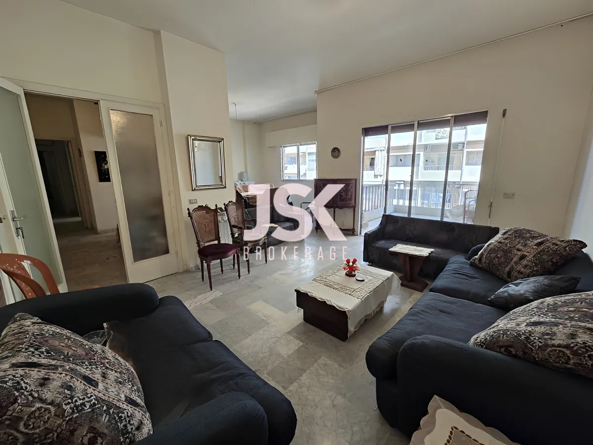 Apartment for Sale in Syoufi, Beirut, Lebanon - 3 bed, 2 bath