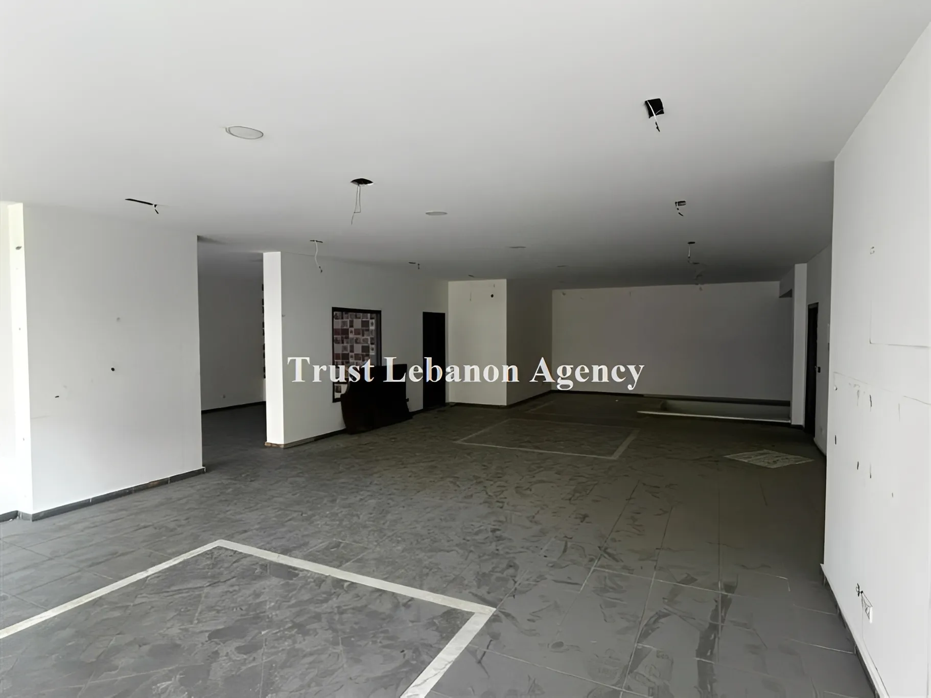 Commercial Property For Rent in Keserwan, Adonis
