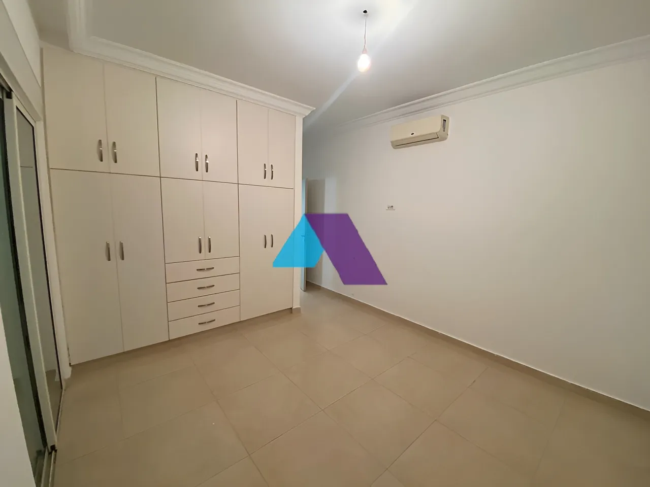 Apartment for Sale in Haret Sakher