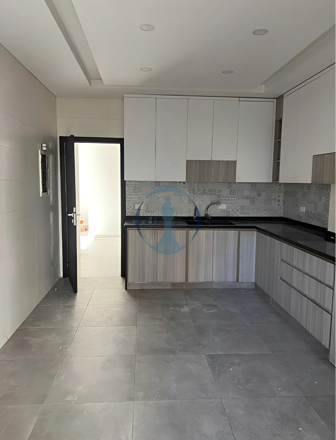 Apartment for sale in Adonis