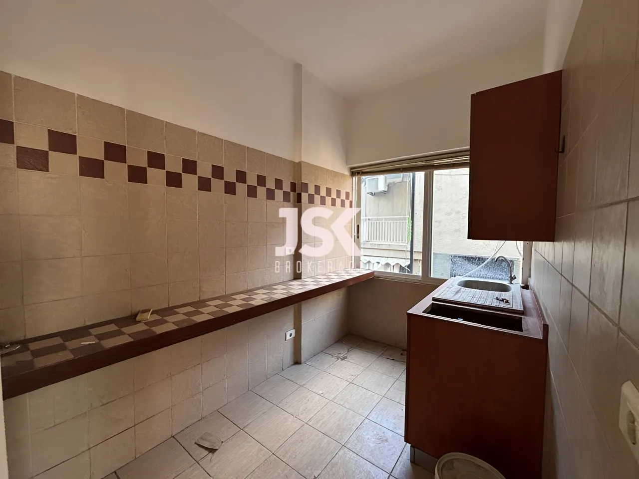 Office for Rent in Badaro