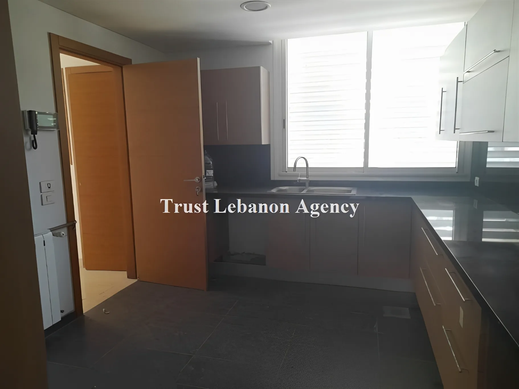 Apartment for Sale in Ashrafieh Beirut Lebanon - 3 bed, 4 bath