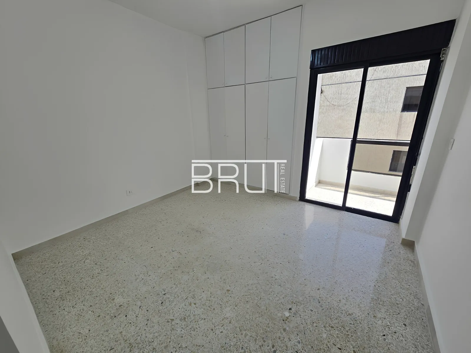 Apartment for Sale in Zouk Mosbeh